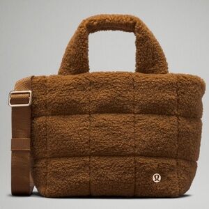 Lululemon quilted grid crossbody fleece tote